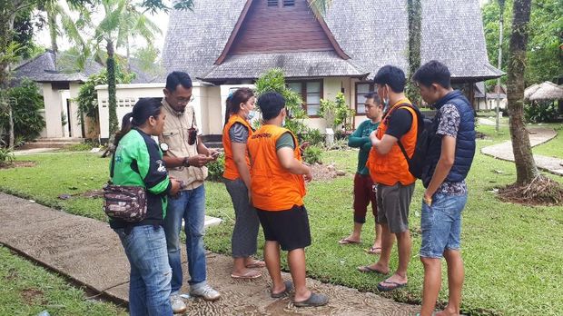 Bertemu Ifan 'Seventeen' yang Masih di Tanjung Lesung untuk Cari Istri