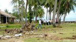 Potret Jokowi di Bibir Pantai Selat Sunda Pasca Terjangan Tsunami