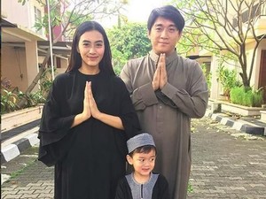 Artis Cantik Cynthia Wijaya Juga Selamat dari Tsunami Banten