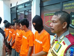Polisi Buru Buron Pengeroyok Bule Kanada