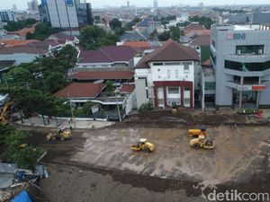 Jalan Gubeng yang Ambles Selesai Diuruk, Risma: Lusa Bisa Diaspal