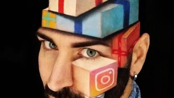 Dengan kemampuan makeupnya, ia membuat sesuatu yang unik yakni mengaplikasikan makeup 3D di bagian tubuh.  Foto: Instagram @lucaluceaetgallery_makeup