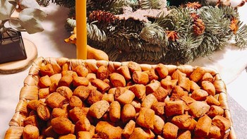 Di Lithuania, hidangan penutup khas Natal adalah kūčiukai, kue kecil yang manis. Makanan penutup ini terbuat dari adonan ragi dan biji poppy. Foto: Instagram @sandr1ke via Bright Side