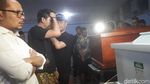 Suasana Tahlilan untuk Istri Ifan dan Andi Seventeen di Bandara