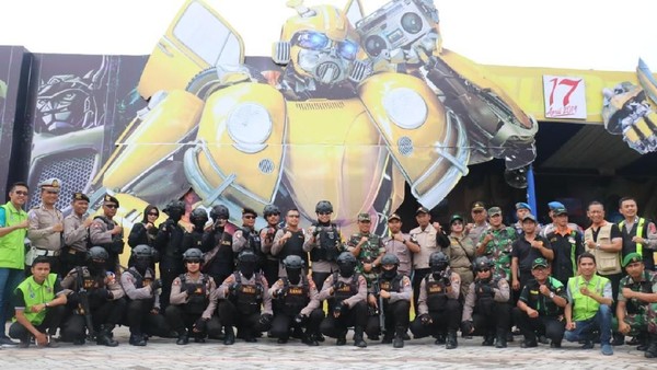Kreatif, Polres Gresik Bangun Pos Bertema Autobot Transformers