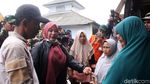 Tangisan Warga Korban Tsunami saat Curhat ke Bupati Pandeglang