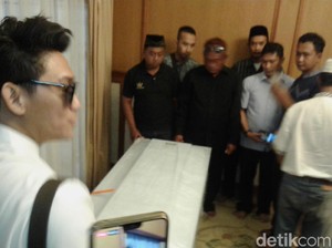 Ifan Seventeen Sempat Merasa Tak Bisa Bertahan Kala Tergulung Tsunami