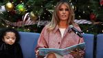 So Sweet! Rayakan Natal, Melania Trump Bacakan Cerita Pada Anak-anak di RS