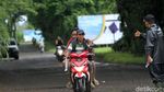 Momen TNI dan Warga Tanjung Lesung Lari karena Kabar Gelombang Tinggi