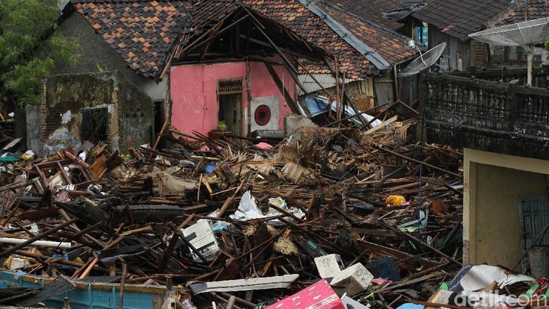 Update Korban dan Dampak Tsunami Selat Sunda Sejauh Ini Update Korban dan Dampak Tsunami Selat Sunda Sejauh Ini