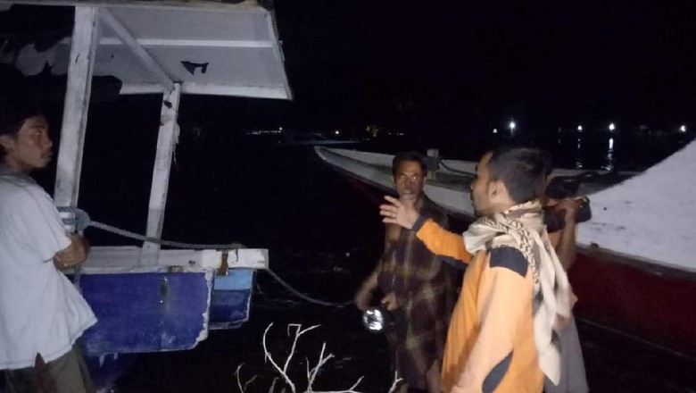 Air Laut di Lombok Utara Pasang, Sejumlah Warga Mengungsi Air Laut di Lombok Utara Pasang, Sejumlah Warga Mengungsi