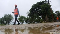 Sebelumnya beberapa daerah yang terdampak tsunami mengalami padam listrik.