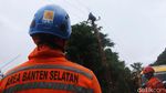 PLN Terus Perbaiki Jaringan Listrik di Wilayah Terdampak Tsunami