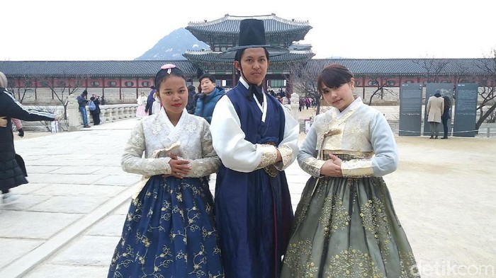 Oh Begini Rasanya Pakai Hanbok di Korea Selatan
