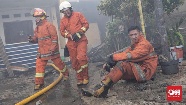 Kebakaran Hanguskan 25 Rumah Warga Kebon Kosong, Kemayoran