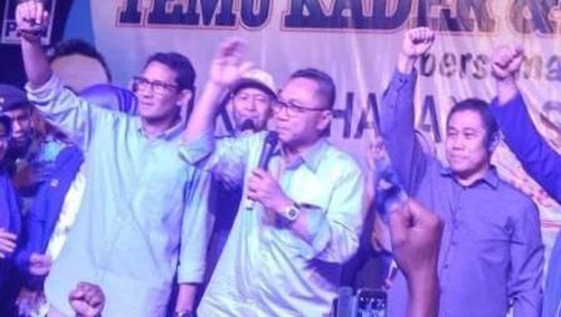 Nasrullah (kanan) bersama Zulkifli Hasan (tengah) dan Sandiaga Uno (kiri)