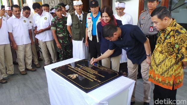 Resmikan Pos Pantau Gunung Agung, Jonan Soroti Toilet yang Kotor