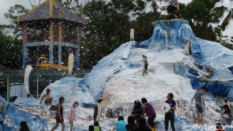 Main Salju Tapi Di Jember Kok Bisa