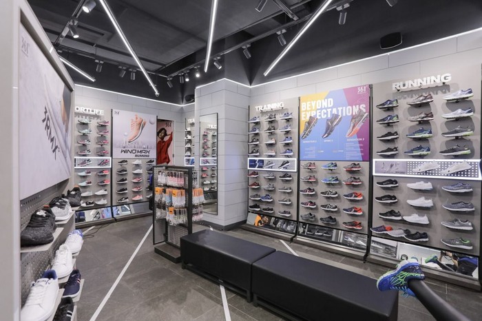Brand Sepatu dan Apparel asal China Buka Toko di Lippo Mall Puri