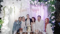Edric punya sahabat-sahabat yang tergabung dalam geng Mentri Ceria. Kala Luna Maya ulang tahun, ia hadir bersama Ayu Dewi, Melaney Ricardo dan Iwet Ramadhan. Tak ketinggalan Chacha Frederica. Foto: Instagram edrictjandra