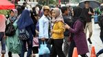 Meski Hujan, Warga Antusias Berlibur di Kota Tua