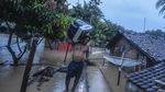 Usai Tsunami, Banjir Rendam Wilayah Labuan Banten