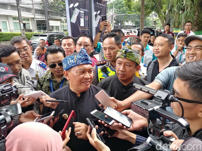 Sosok Sekda Kota Bandung Masih Misteri, Oded: Tunggu Saja 20 Maret Sosok Sekda Kota Bandung Masih Misteri, Oded: Tunggu Saja 20 Maret