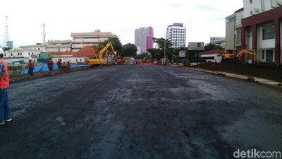 Sempat Ambles, Jalan Gubeng Kini Mulus Lagi