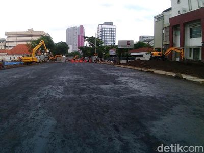 Sempat Ambles, Jalan Gubeng Kini Mulus Lagi