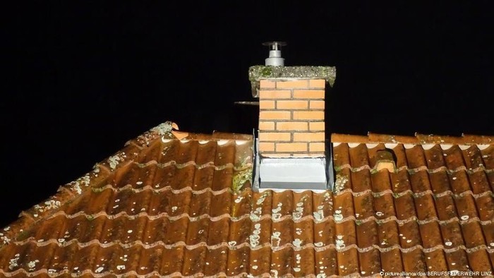 Remaja 14 Tahun Terjebak di Cerobong Asap Saat Jadi Sinterklas di Austria