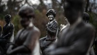 Matsuo Furokawa disebut menjadi orang yang menggagas lahirnya taman tersebut di akhir tahun 1980-an.