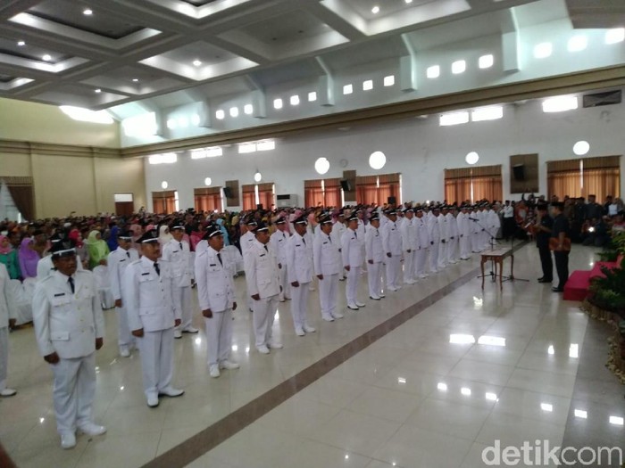 Pelantikan kades serentak di ciamis