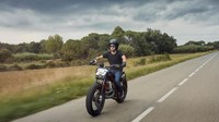 Hal ini bertujuan senada dengan karakter yang dimiliki oleh Dani Pedrosa. Foto: Dok. Red Bull