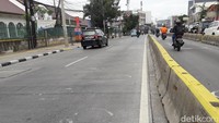 Lokasi tersebut tepatnya berada di depan Bank Danamon. (Foto: Isal Mawardi/detikcom)