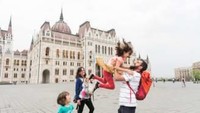 Untuk masuk kesini diharuskan membayar, terdapat dua kategori yaitu non Uni Eropa dan bagian Uni Eropa. Namun, untuk anak dibawah usia enam tahun dapat masuk dengan gratis. Istimewa/CNN.