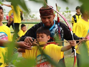 Asyiknya Pesantren Holiday: Menghafal Quran, Berkuda & Memanah