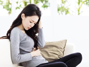 Bunda Cari Tahu Yuk, Penyebab & Cara Atasi Kram Perut Saat Hamil