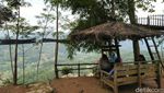 Foto: Puncak Bangku Ciamis yang Sejuk & Asyik Buat Selfie