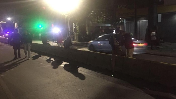 Letkol Dono meninggal akibat sarangan peluru oleh Serda Jhoni yang diduga di bawah pengaruh alkohol. Foto: ibnu/detikcom Letkol Dono meninggal akibat sarangan peluru oleh Serda Jhoni yang diduga di bawah pengaruh alkohol. Foto: ibnu/detikcom