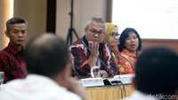 KPU telah menetapkan jadwal dan tema debat Capres 2019. Debat Capres 2019 itu akan dimulai pertama kali pada tanggal 17 Januari 2019 mendatang.