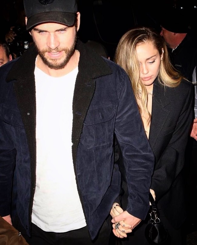 September 2013, Miley unfollow Liam di Twitter. Tiga hari kemudian, perwakilan keduanya mengonfirmasi bahwa pertunangan mereka dibatalkan. Setelahnya Liam kedapatan bermesraan dengan aktris dan penyanyi Eiza Gonzalez. Liam pun mengatakan kalau dirinya dan Miley akan selalu jadi teman baik. Foto: Instagram