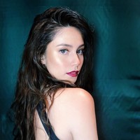 Selain menjalani gaya hidup sehat, Jessy mengatakan dia kini juga berusaha melihat hidupnya dengan lebih positif. Segala komentar buruk yang didapatnya di dunia maya, tidak lagi dipedulikannya. Aku dulu berpikir jika kita melawan, mereka pada akhirnya akan diam. Ternyata aku salah. Mereka ternyata akan terus membuatmu lebih marah. Jadi aku sudah belajar sekarang, lebih baik aku tenang dan tidak terlalu menganggap mereka serius, katanya tentang para haters. Foto: Dok. Instagram @senorita_jessy