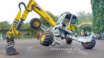Dinas Lingkungan Hidup DKI Pamer Excavator Canggih di Ragunan