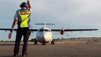 Dengan landas pacu berukuran 1.350m x 30m, bandara ini dapat didarati pesawat jenis ATR-72 dan dengan luas taxi way 185m x 15m dan apron 170m x 45m, mampu menampung 3 pesawat 2 ATR 72 dan 1 twin other. Istimewa/Kemenhub.
