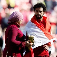 Kehidupan pribadi pesepak bola tak luput dari perhatian media. Namun, istri pemain Liverpool Mohamed Salah jarang muncul depan publik. Foto: Istimewa