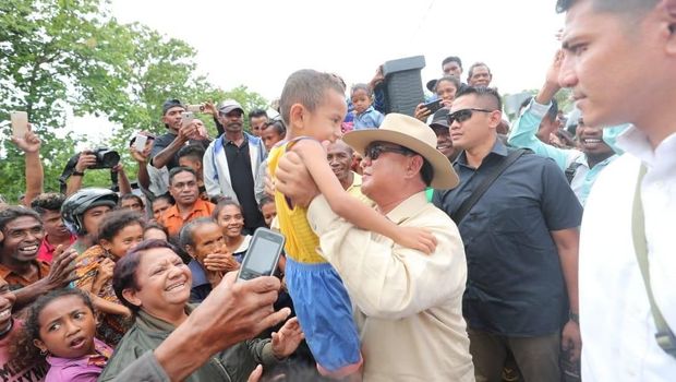Ke Atambua, Prabowo Ziarah ke Makam Pejuang Joao Tavares