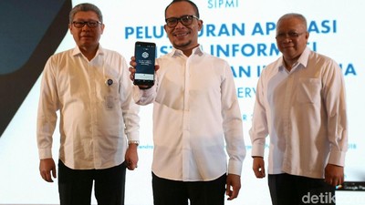 Menteri Hanif Luncurkan Aplikasi SIPMI untuk Pekerja Migran