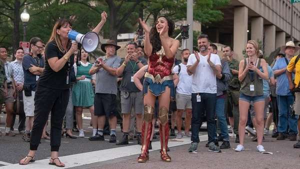 Hore! Syuting Wonder Woman 1984 Selesai Hore! Syuting Wonder Woman 1984 Selesai