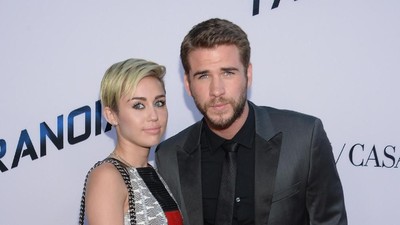 Drama Percintaan Miley Cyrus dan Liam Hemsworth yang Akhirnya Menikah
