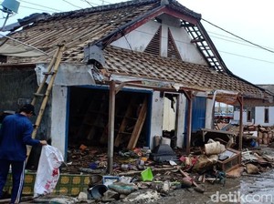 Nenek Hasanah Selamat dari Tsunami Hanya Berpegang Tembok